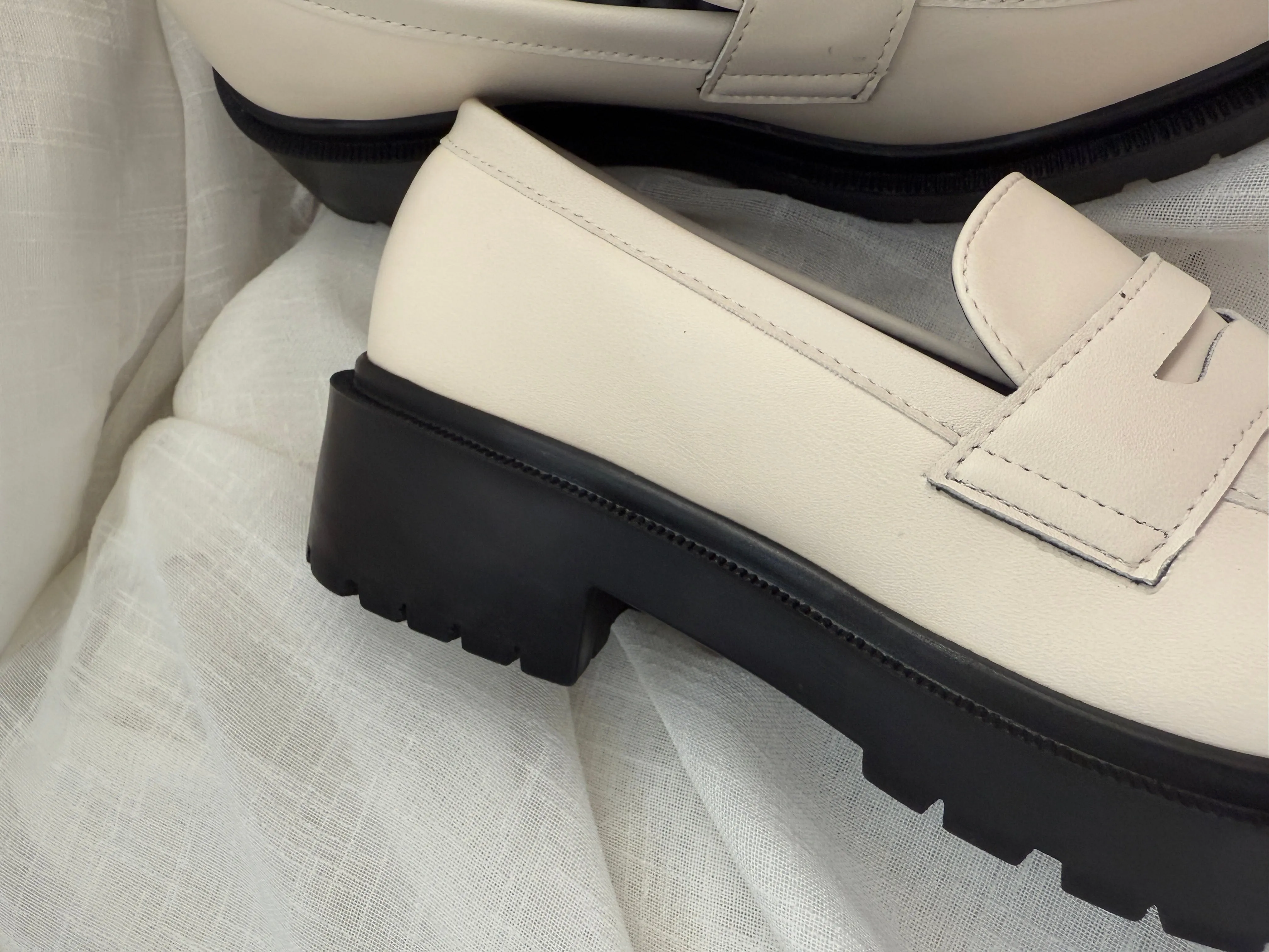 （比小白鞋更好襯) Platform Loafer 厚底樂福鞋/ SH8130