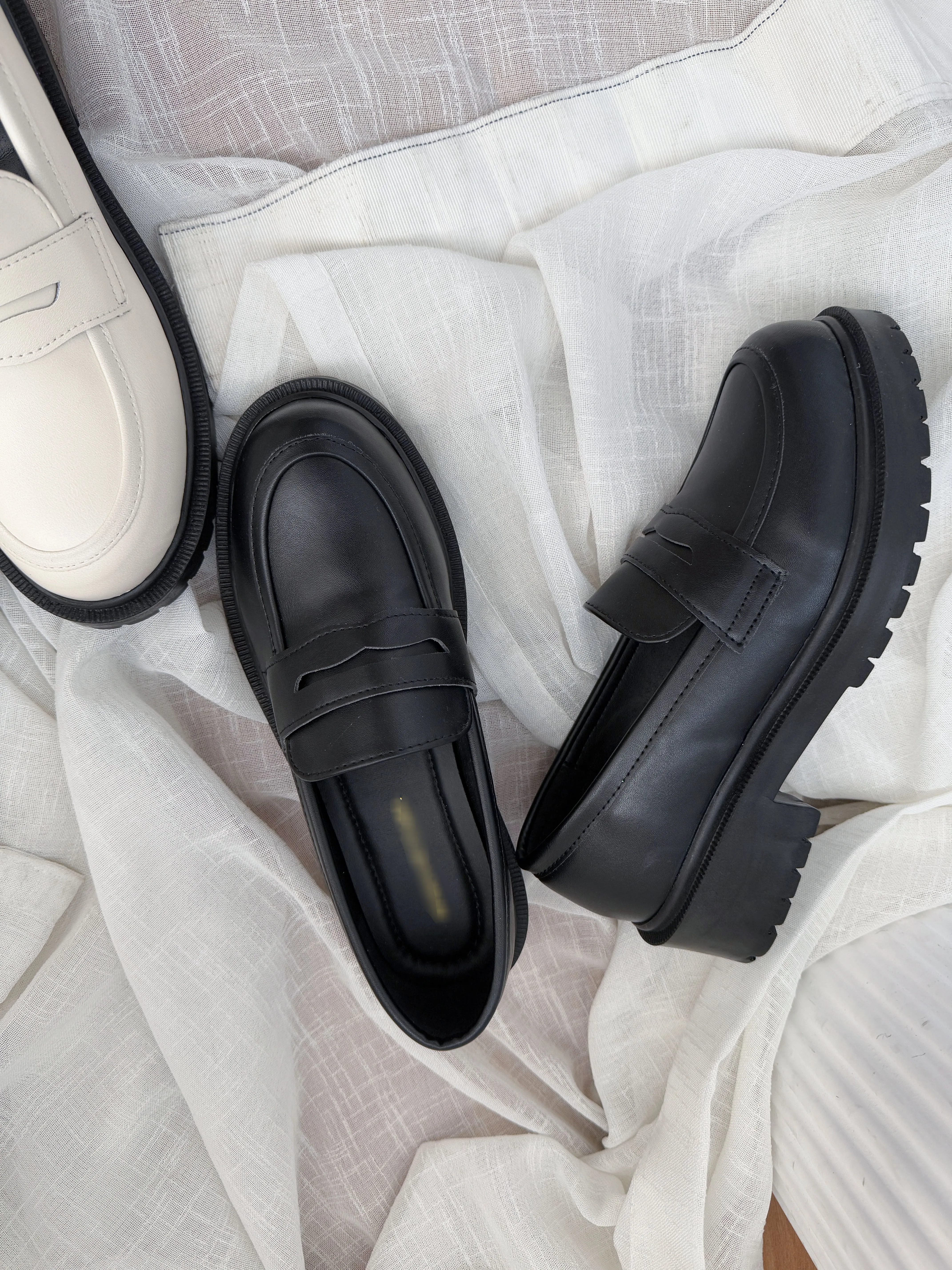 （比小白鞋更好襯) Platform Loafer 厚底樂福鞋/ SH8130