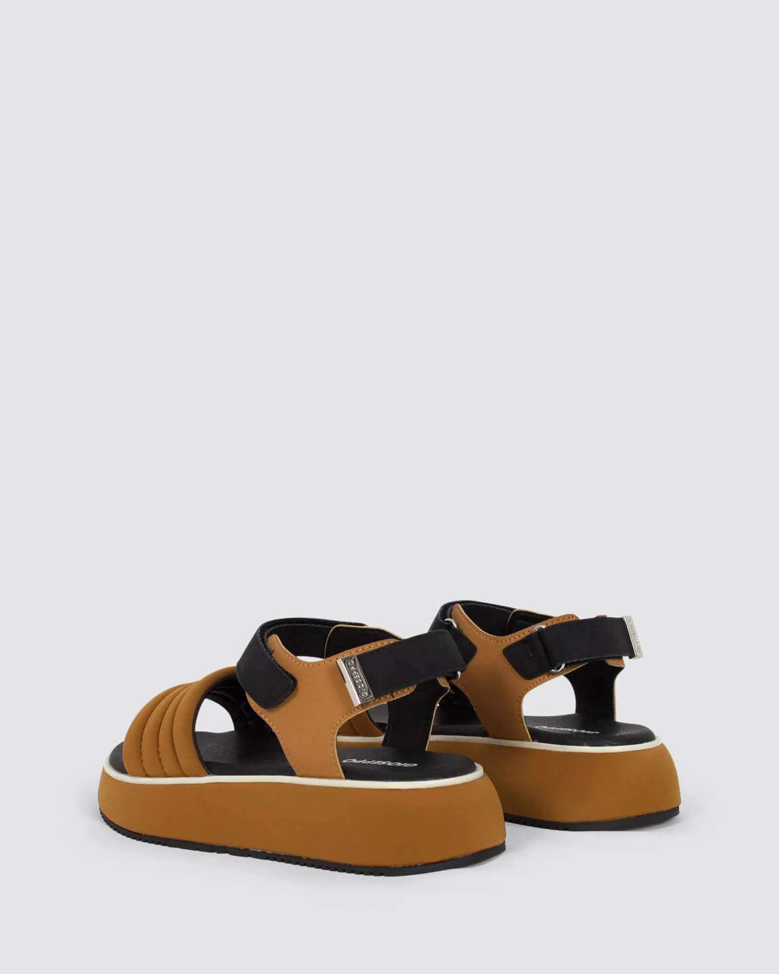 CHEVAL PLATFORM SANDALS CUERO