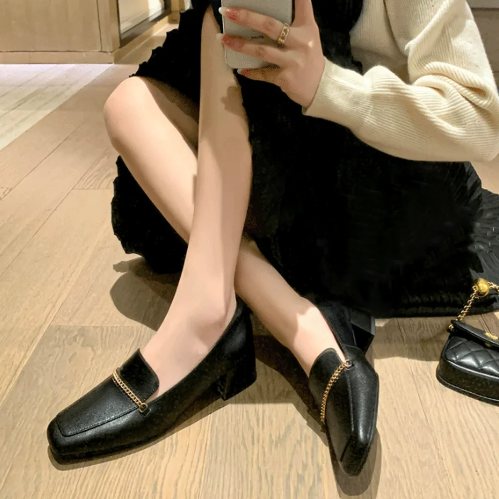 CHUNKY HEEL LOAFERS with METAL CHAIN