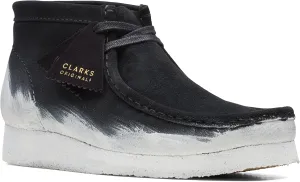 Clarks Men's Wallabee Boot Black/White Suede 11M
