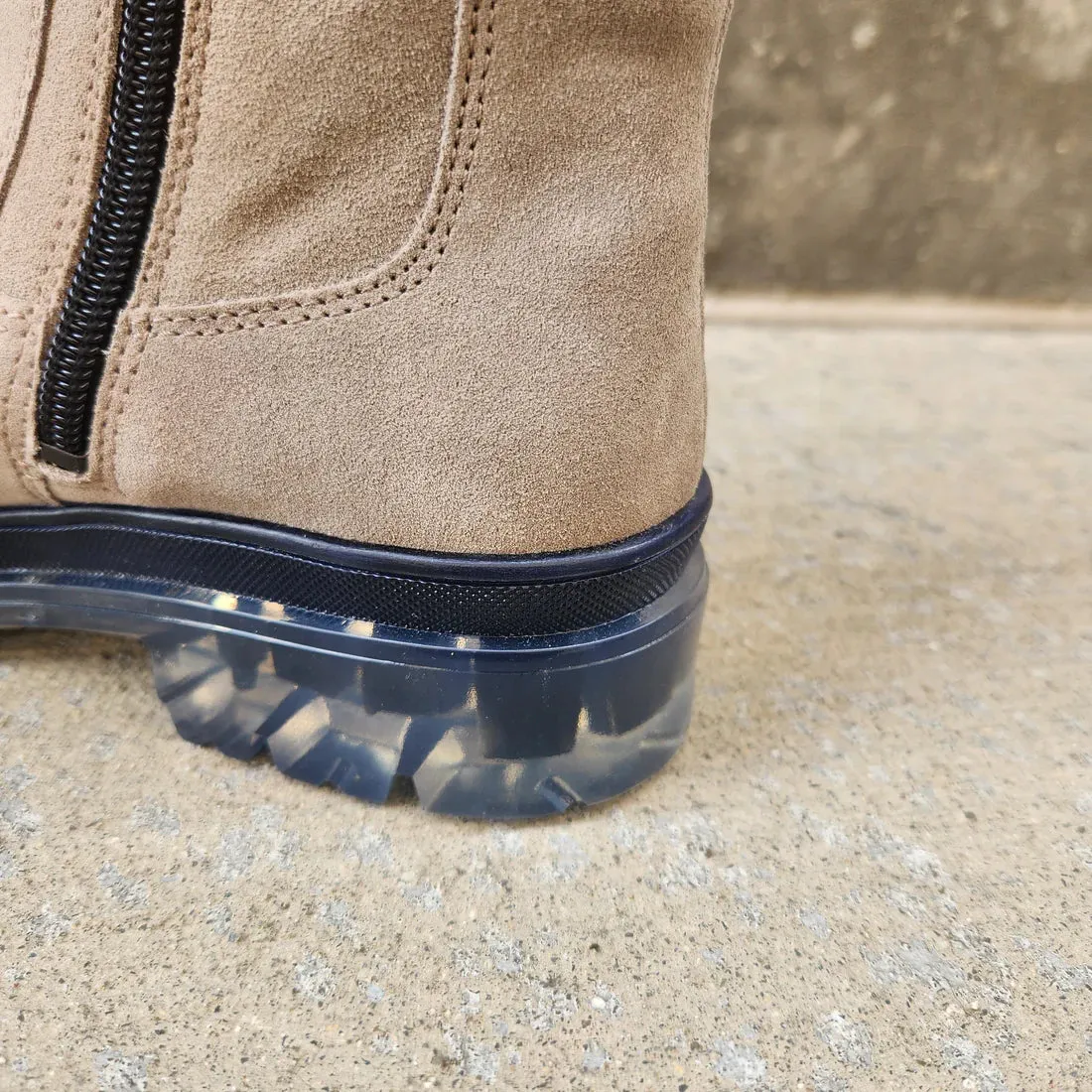 FINAL SALE ara 23181 Darling Clear Sole Lug Boot Size 10