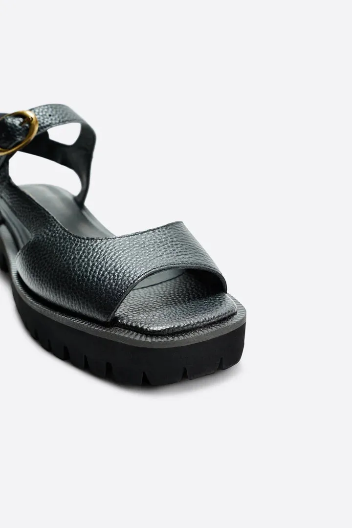 INTENTIONALLY BLANK EARLY BIRD SANDALS