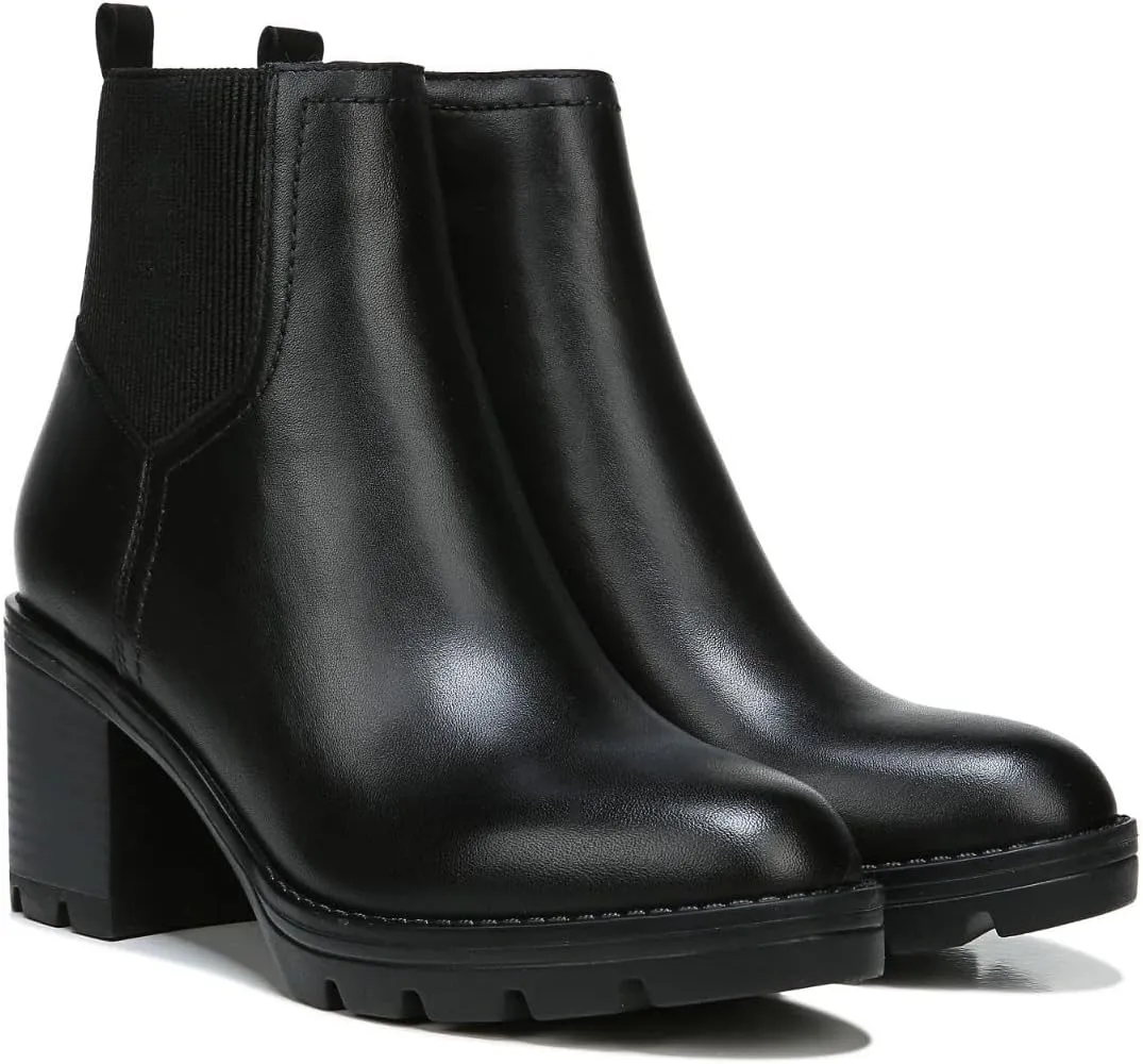 Naturalizer Women's Verney Lug Sole Ankle Bootie