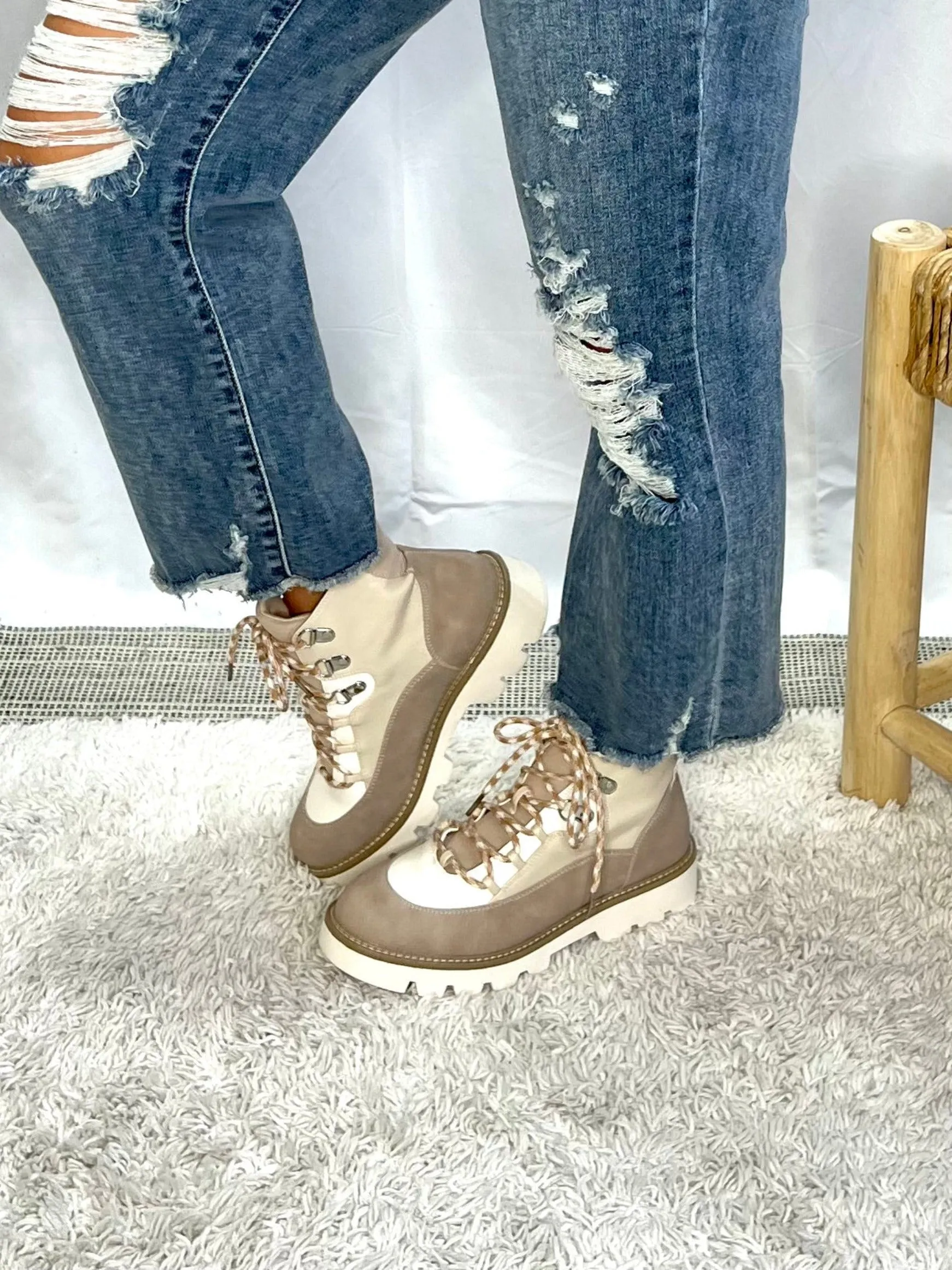 Pfeiffer Lug Sole Short Boot, Cream Multi