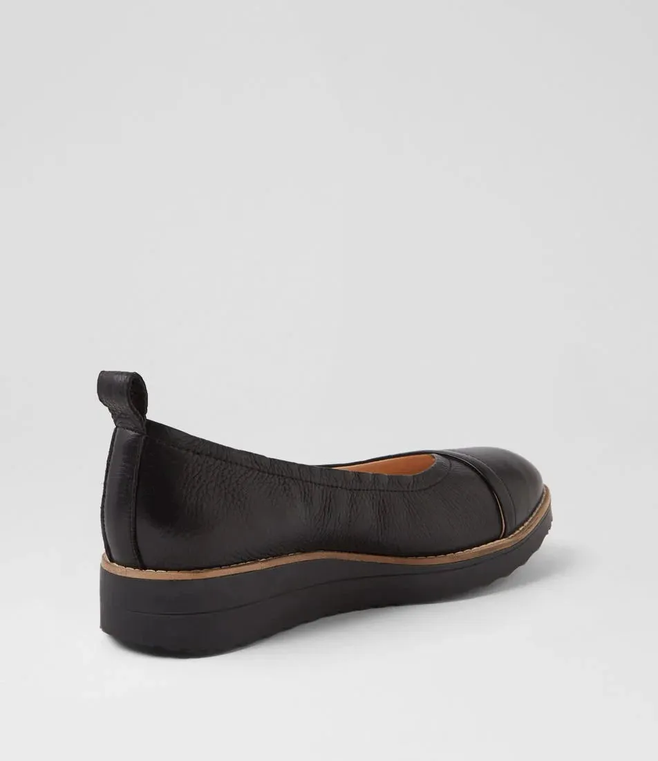 Top End Oxsson ~ Black ~ Navy ~ Leather Loafer