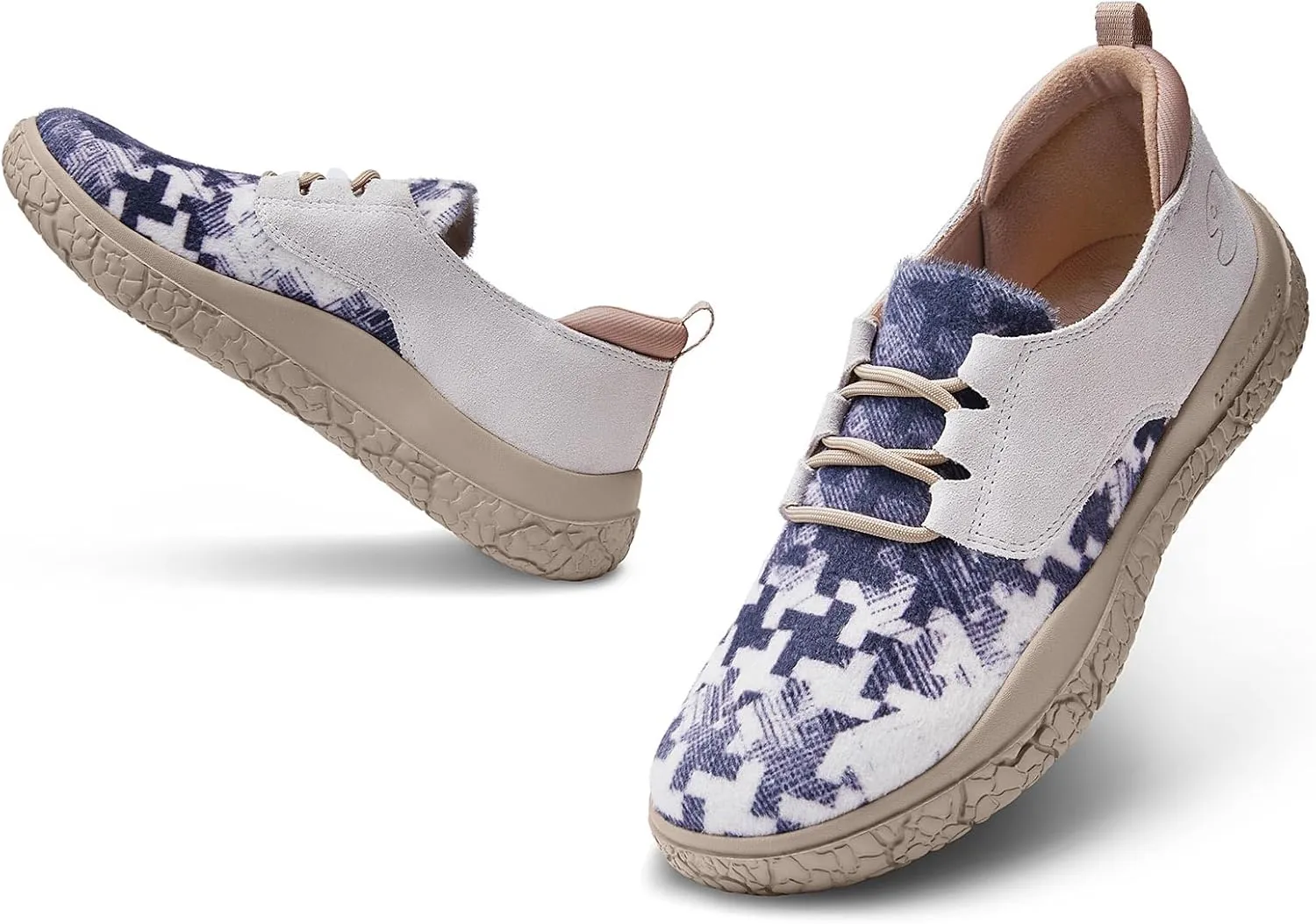 UIN Women's Walking Shoes Lace Up Casual Comfortable Art Painted Travel Sneaker Bardenas