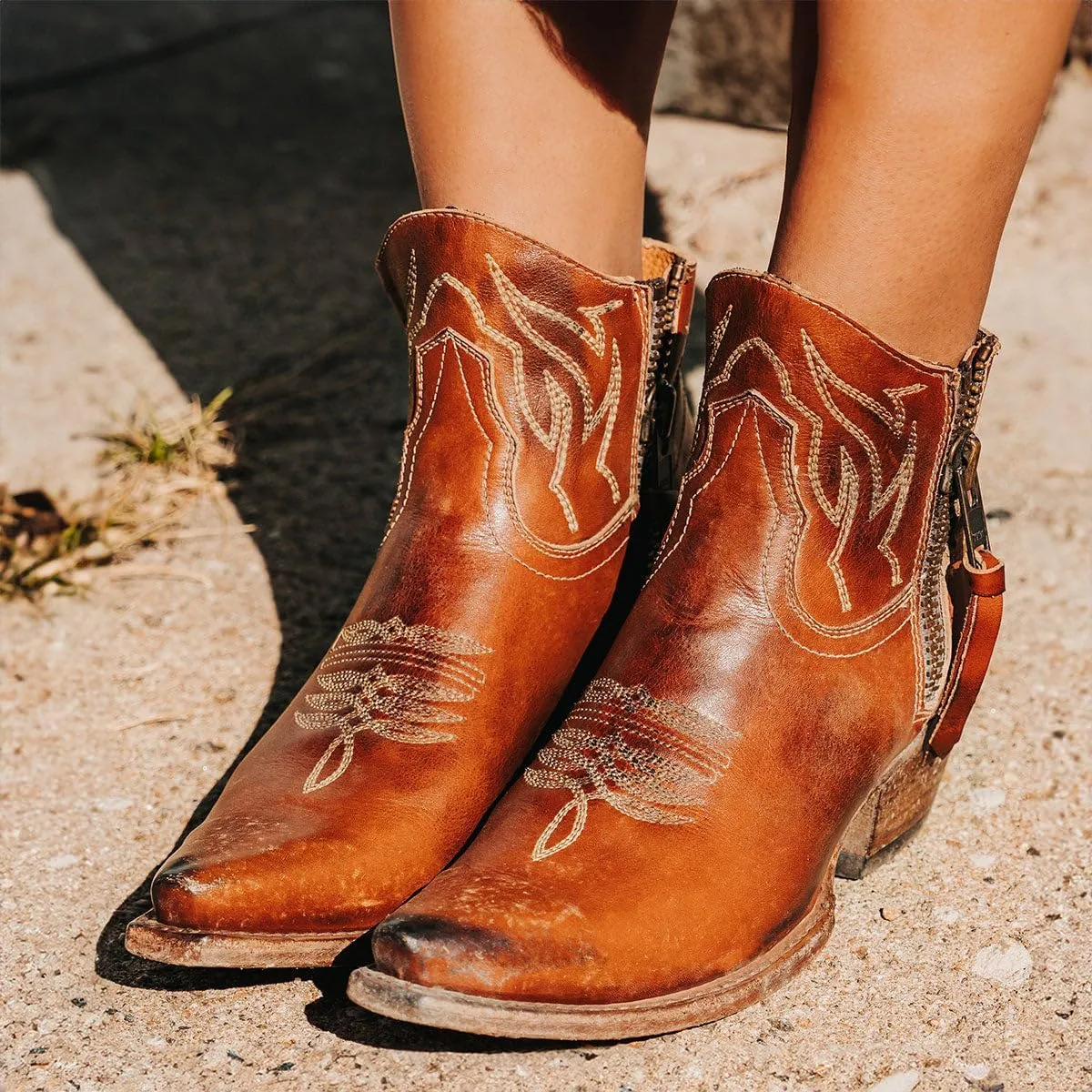 Wolfie Womens Bootie
