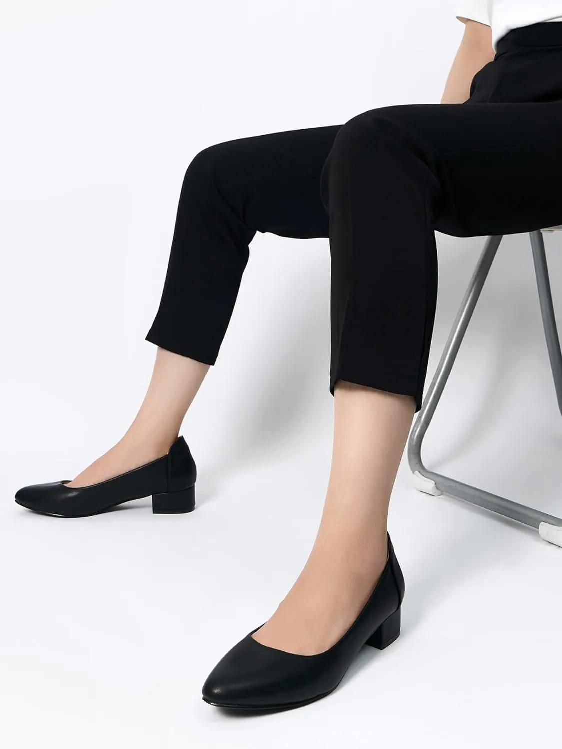 Womens Black Silver Gold Pumps Shoes for Women Business Casual Shoes Low Heel Dress Shoes Closed Toe Heels Block Heels Sparkly Glitter Shoes for Women Comfortable Dressy Casual