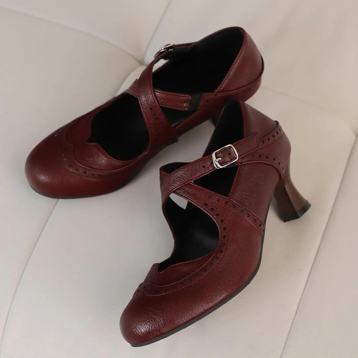 Women's Criss Cross Vintage Wingtip Oxfords Ankle Strap Cut Out Low Heel Brogue for Women