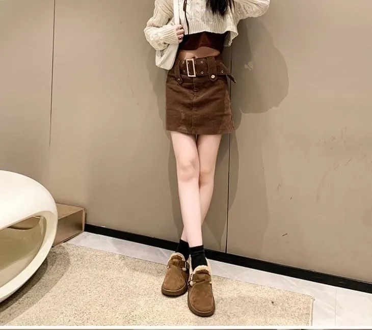 Women's winter flats with cork non-slip insole and rubber sole - Hand washable solid colour garden shoes