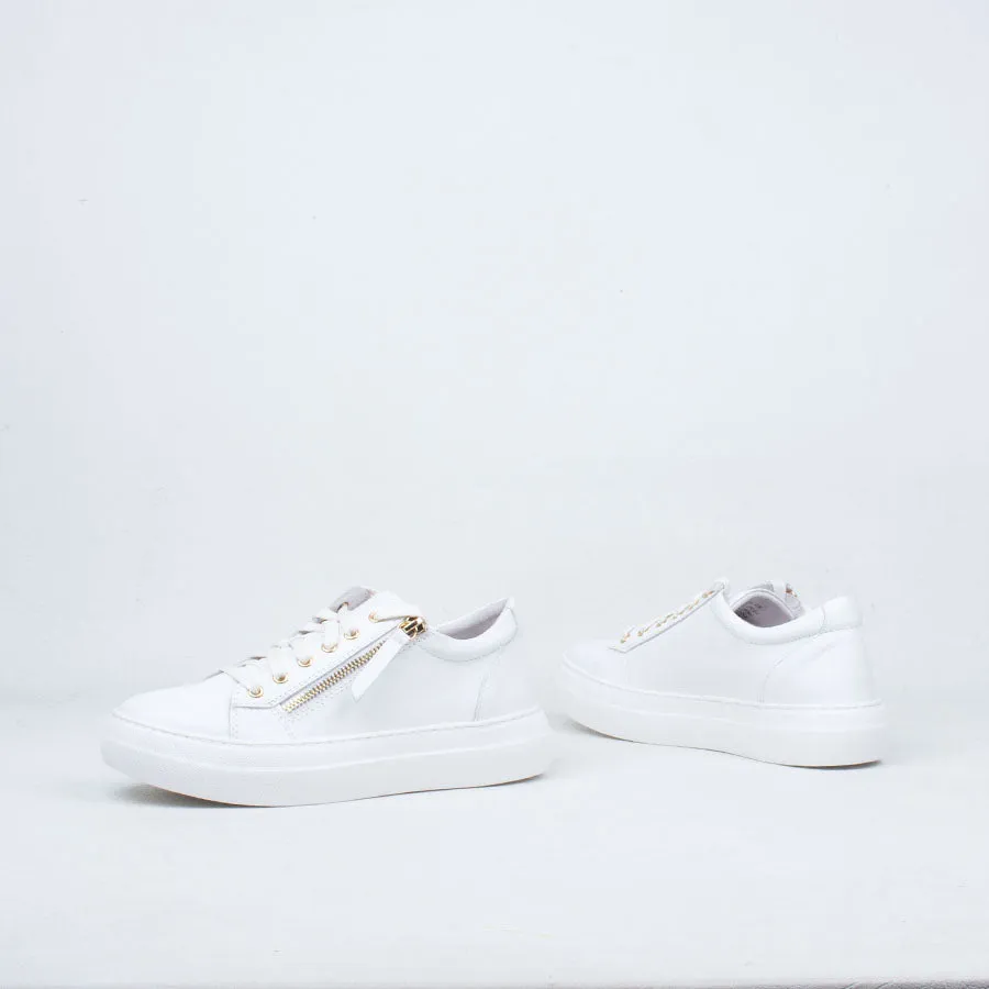 Zackie Sneaker